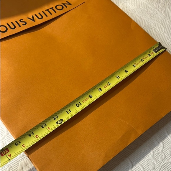 Louis Vuitton Bold Orange Bag and envelope. - Picture 7 of 10